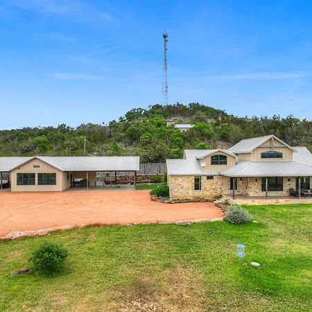 West End Luxury Retreat With Resort Style Pool And Hot Tub! Fredericksburg Esterno foto